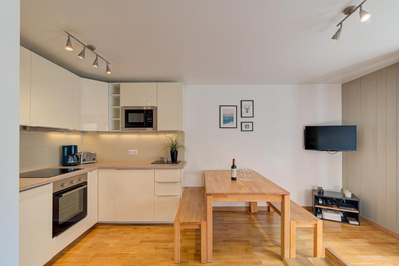 Apartment Fermes Du Montenvers B11 - Alpes Travel - Central Chamonix - Sleeps 4 Exterior foto